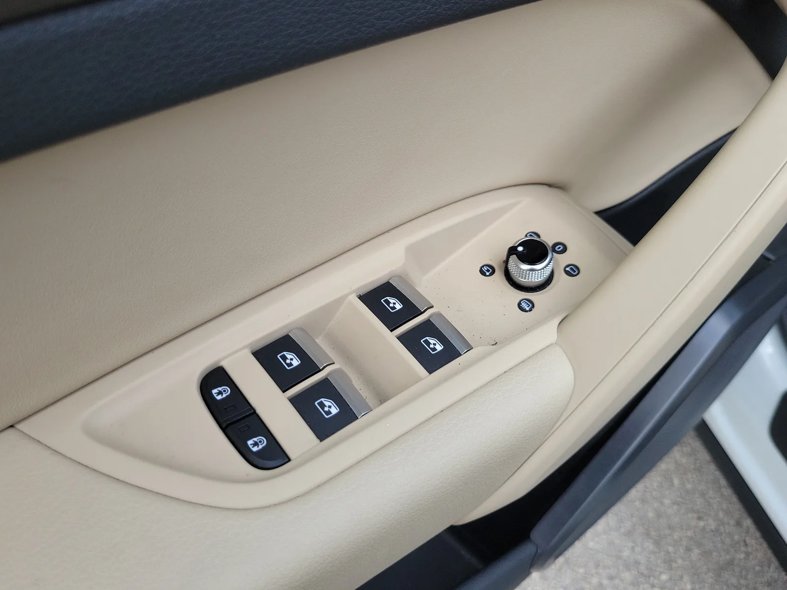 2021 Audi Q5 Premium photo 25