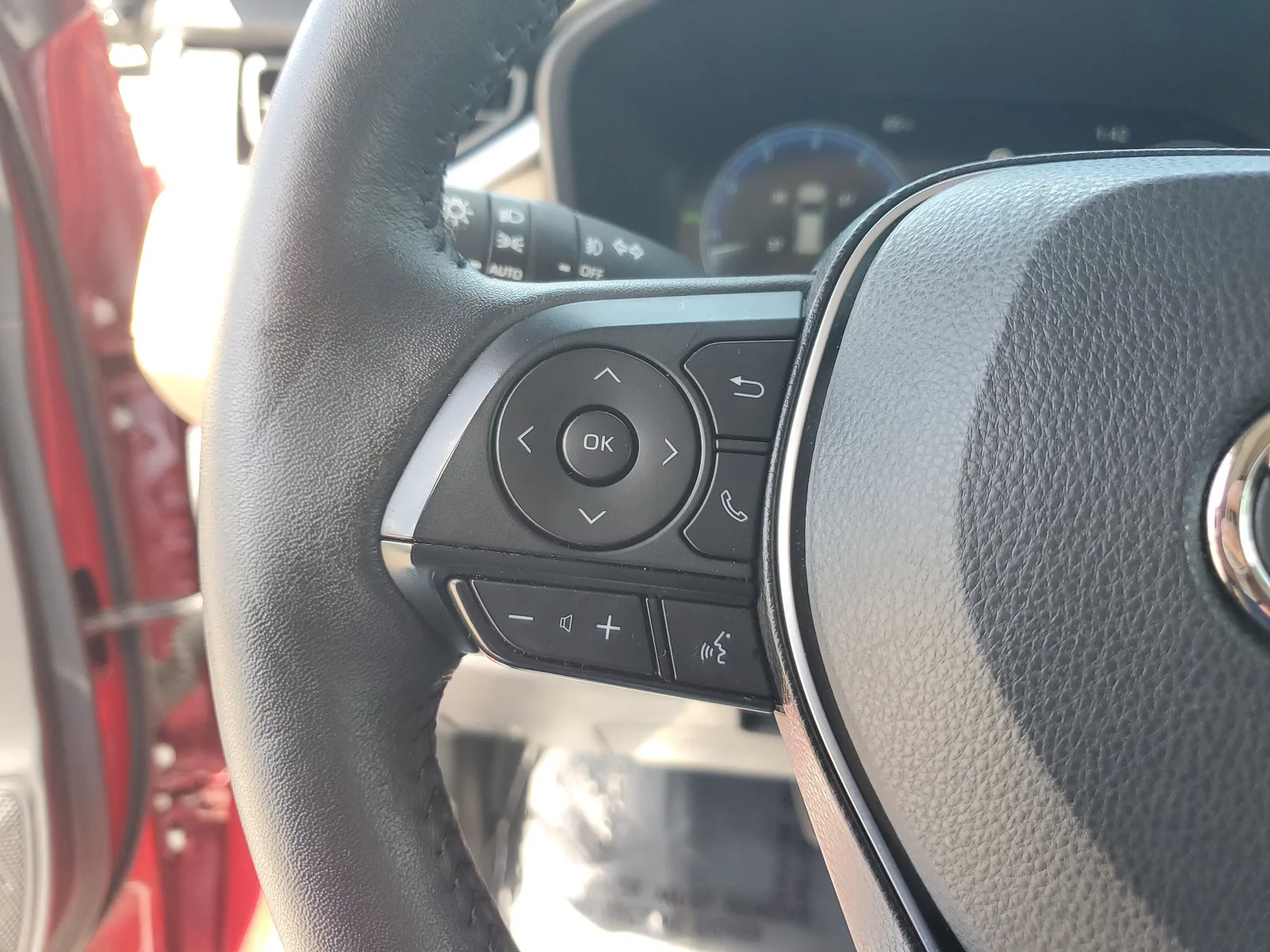 2023 Toyota RAV4 Limited photo 23
