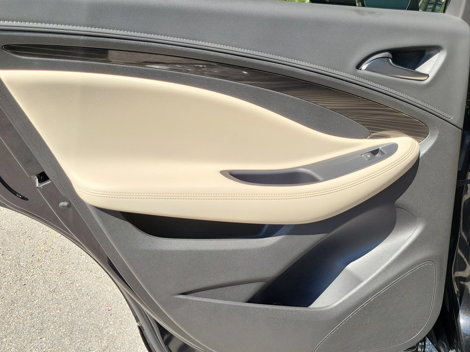 2020 Buick Envision Preferred photo 26
