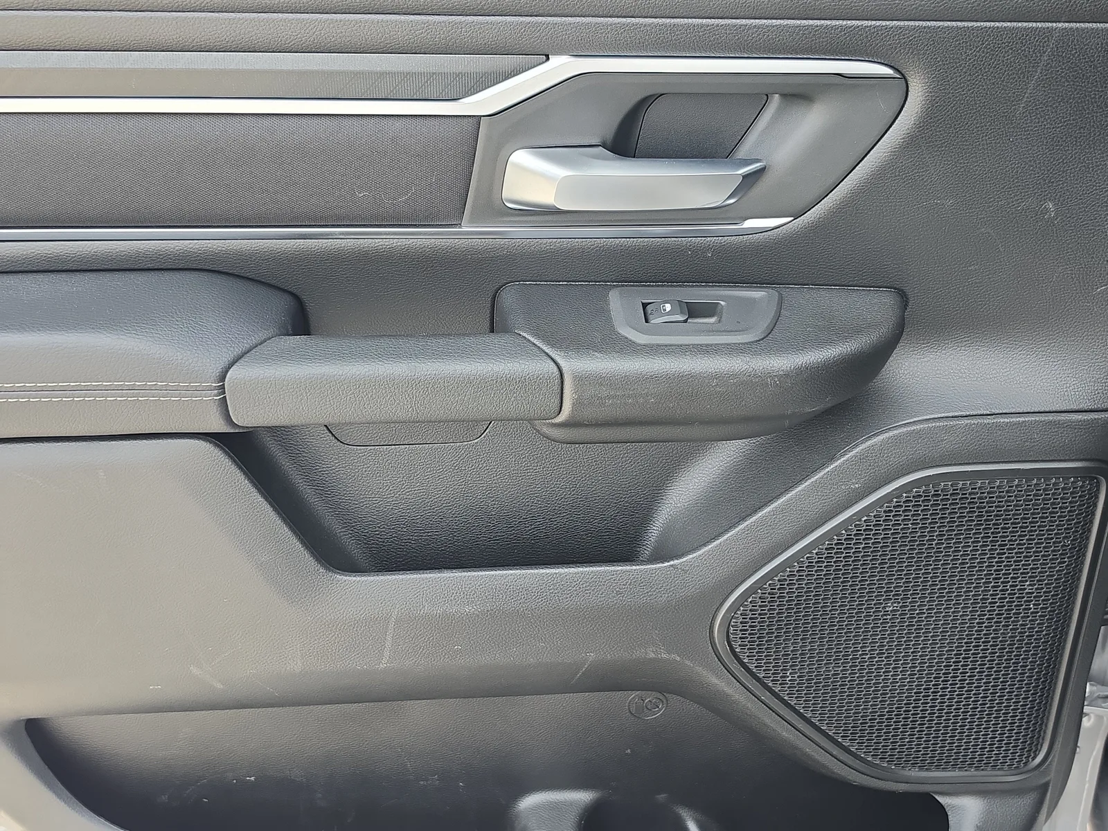 2025 RAM 1500 Big Horn photo 23