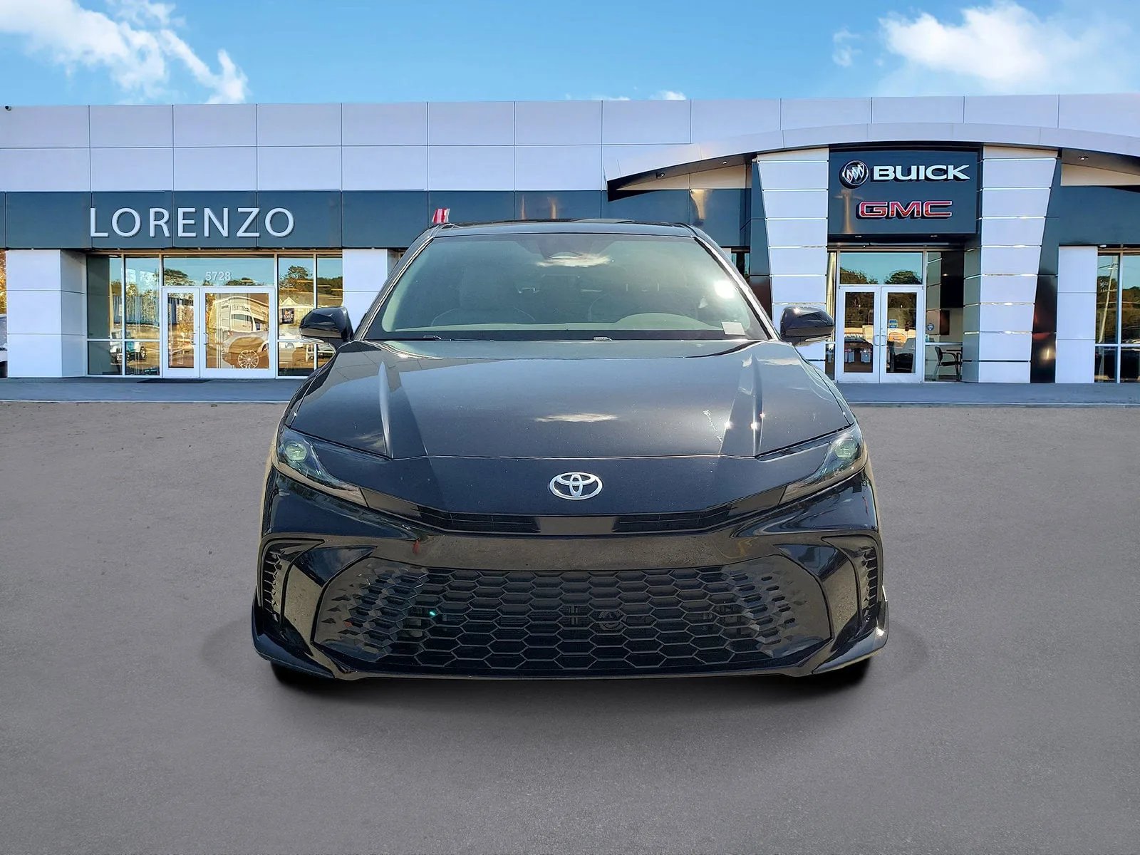2025 Toyota Camry LE photo 2