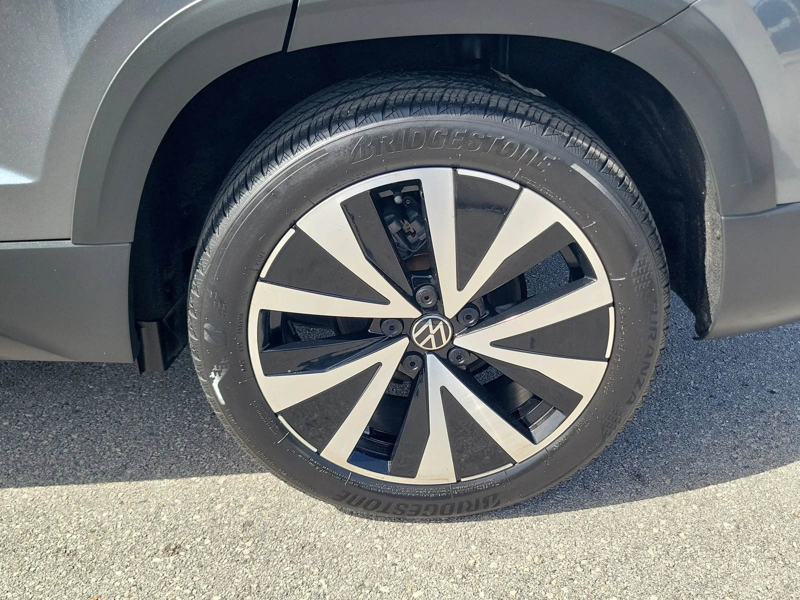 2022 Volkswagen Taos SE photo 31