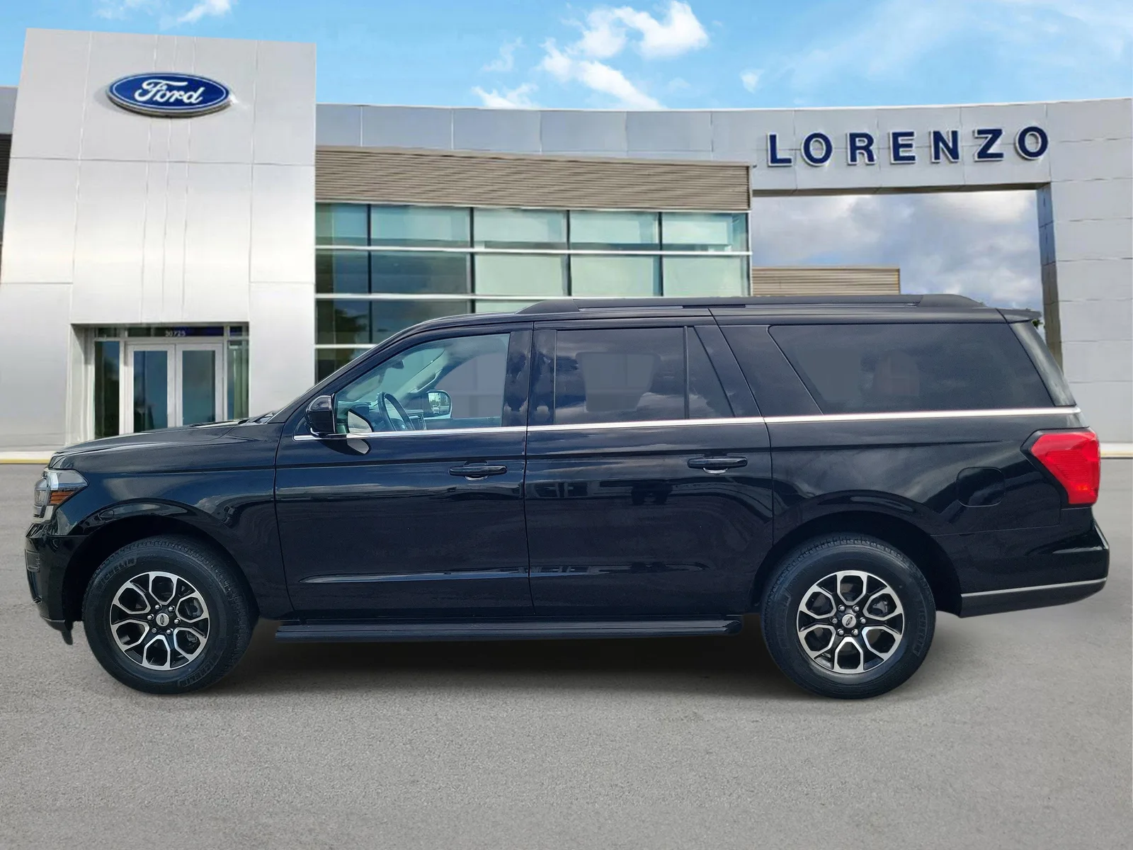 2022 Ford Expedition Max XLT photo 8