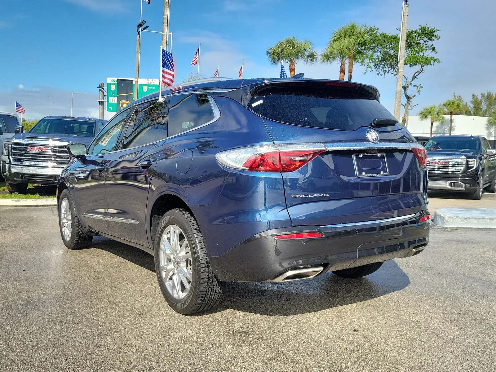 2023 Buick Enclave Premium photo 7