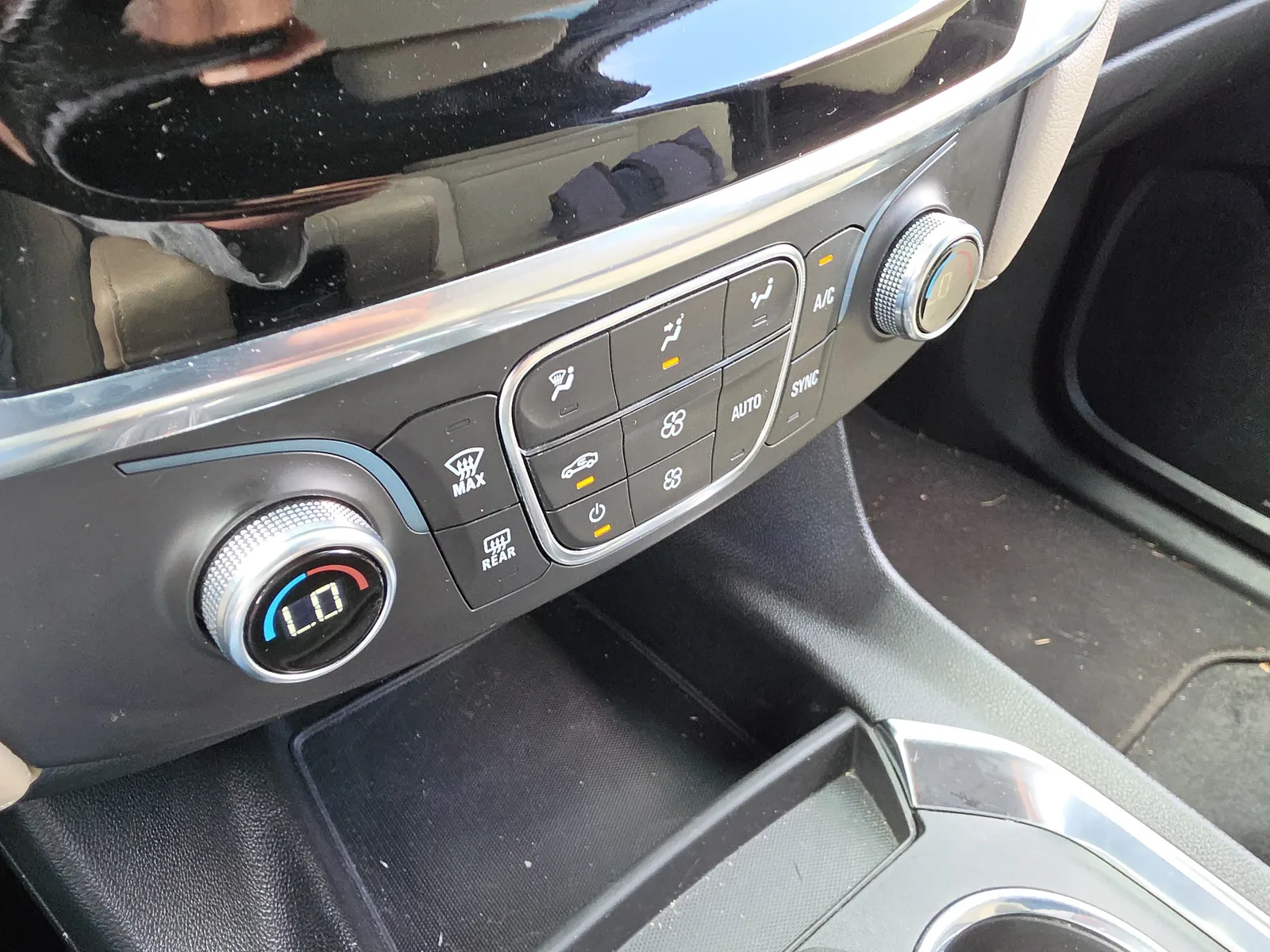 2023 Chevrolet Traverse LS photo 17