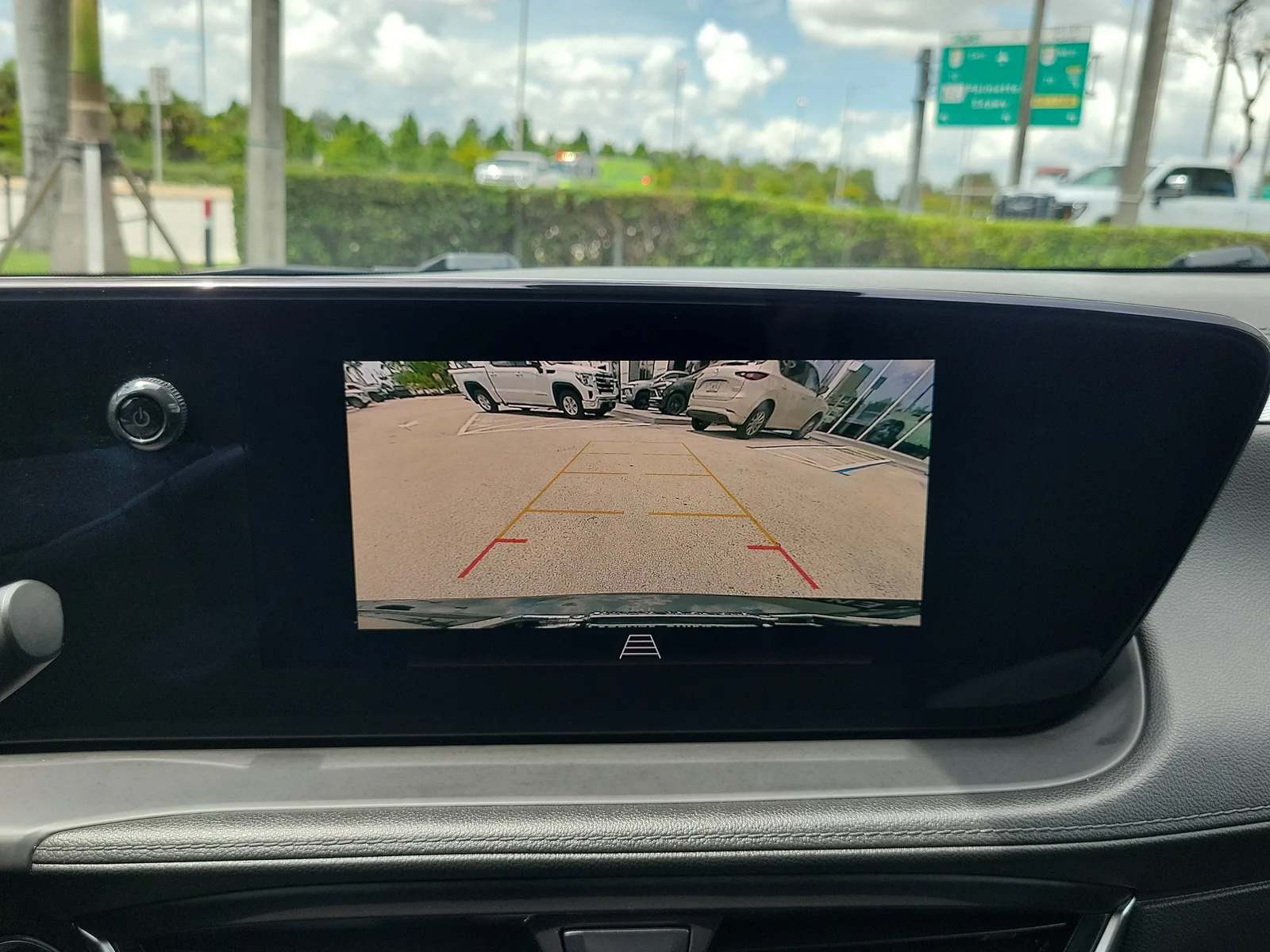 2024 Buick Encore GX Sport Touring photo 10