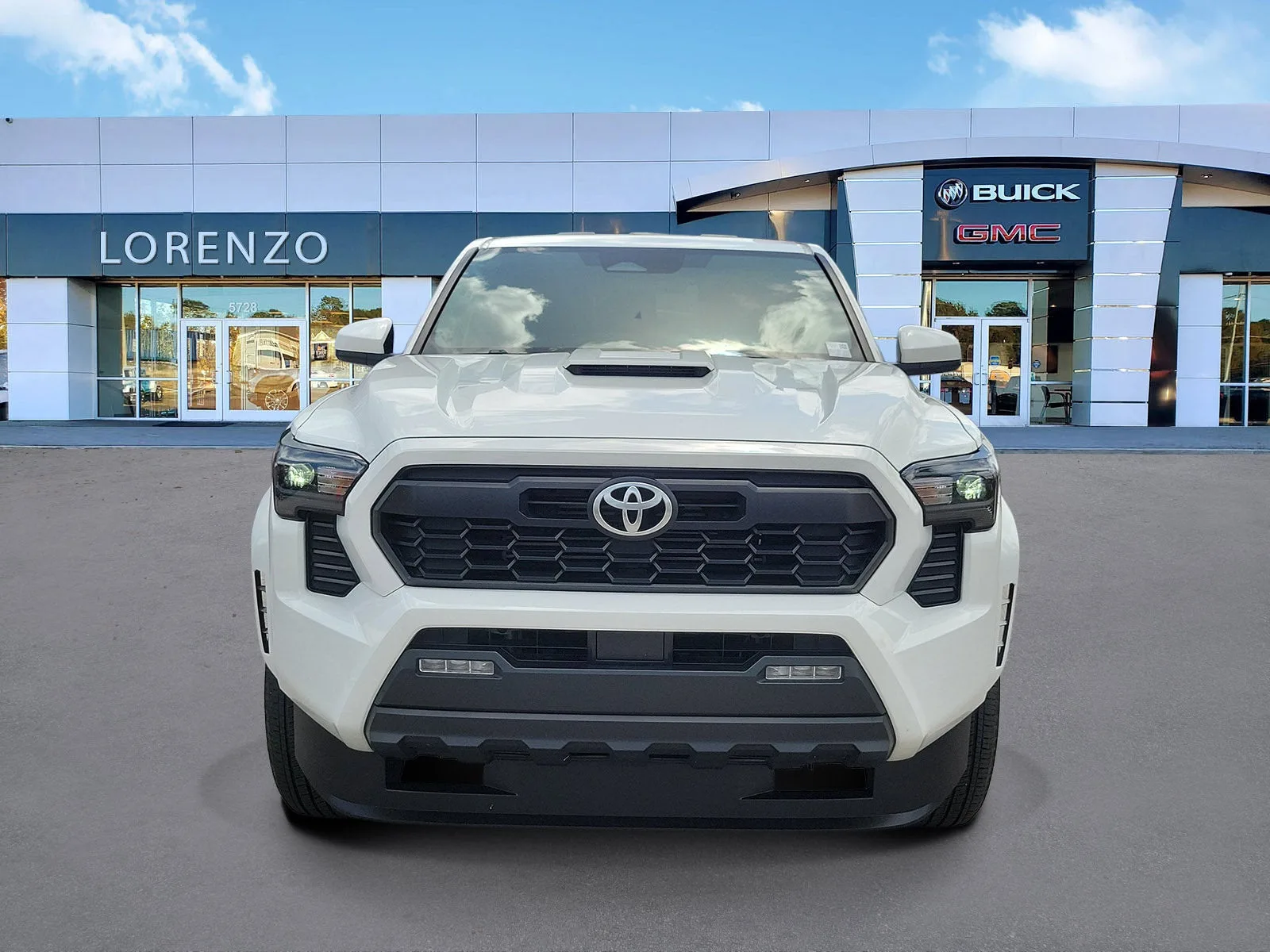 2024 Toyota Tacoma 2WD SR5 photo 2
