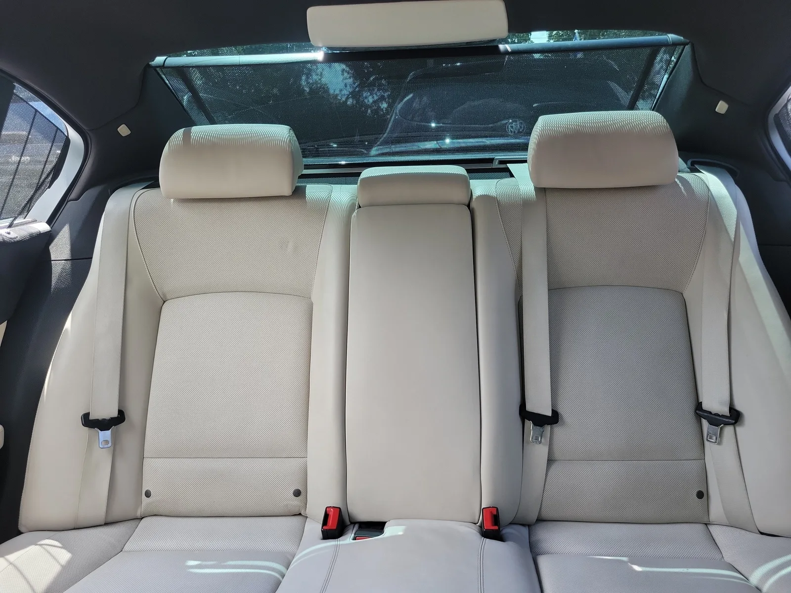 2013 BMW 7 Series 750Li xDrive photo 16