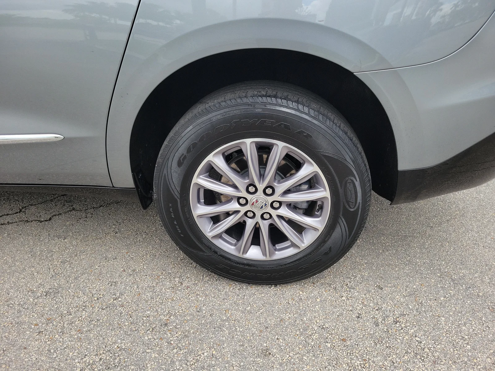2023 Buick Enclave Essence photo 26