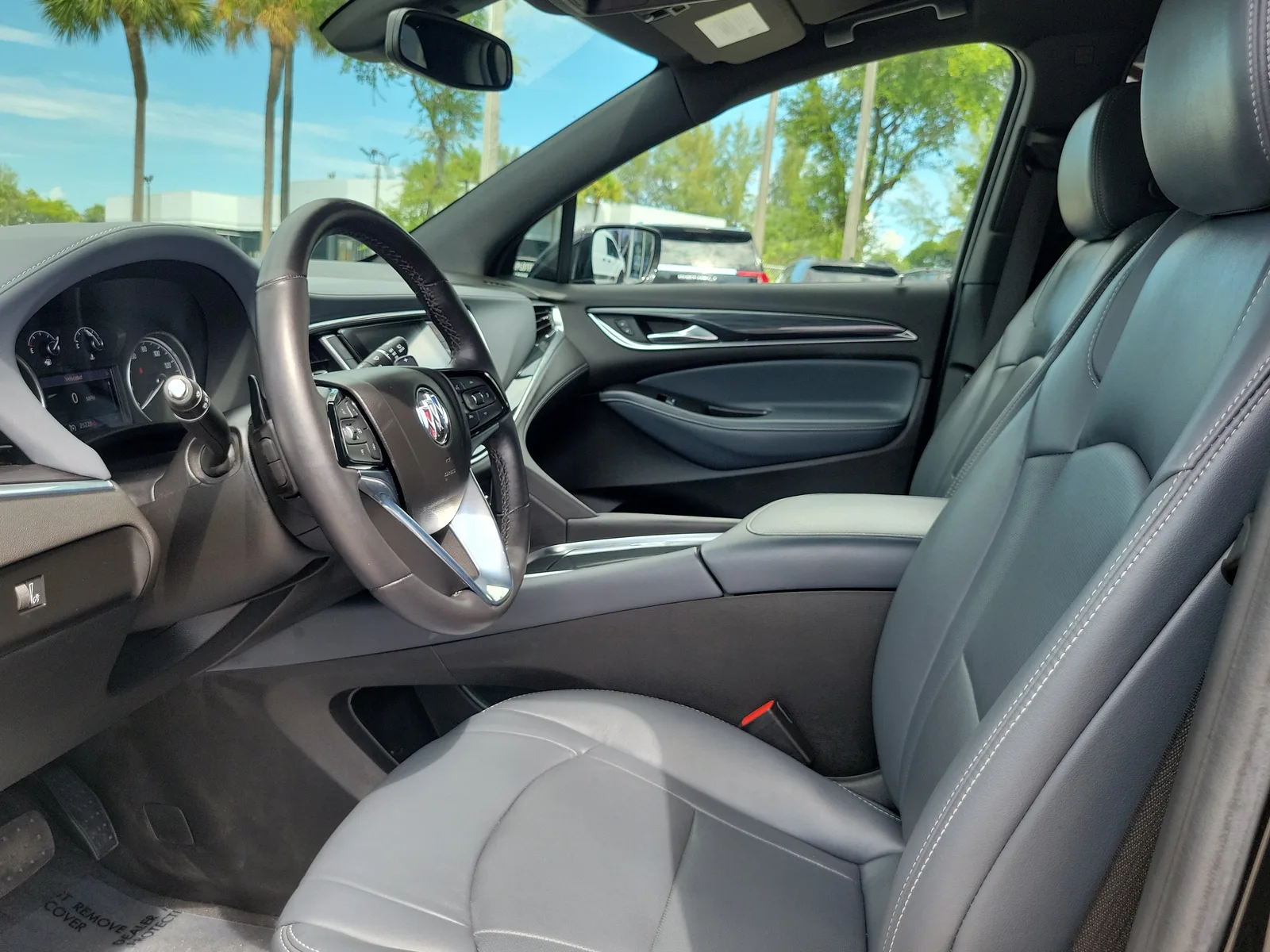 2022 Buick Enclave Essence photo 11