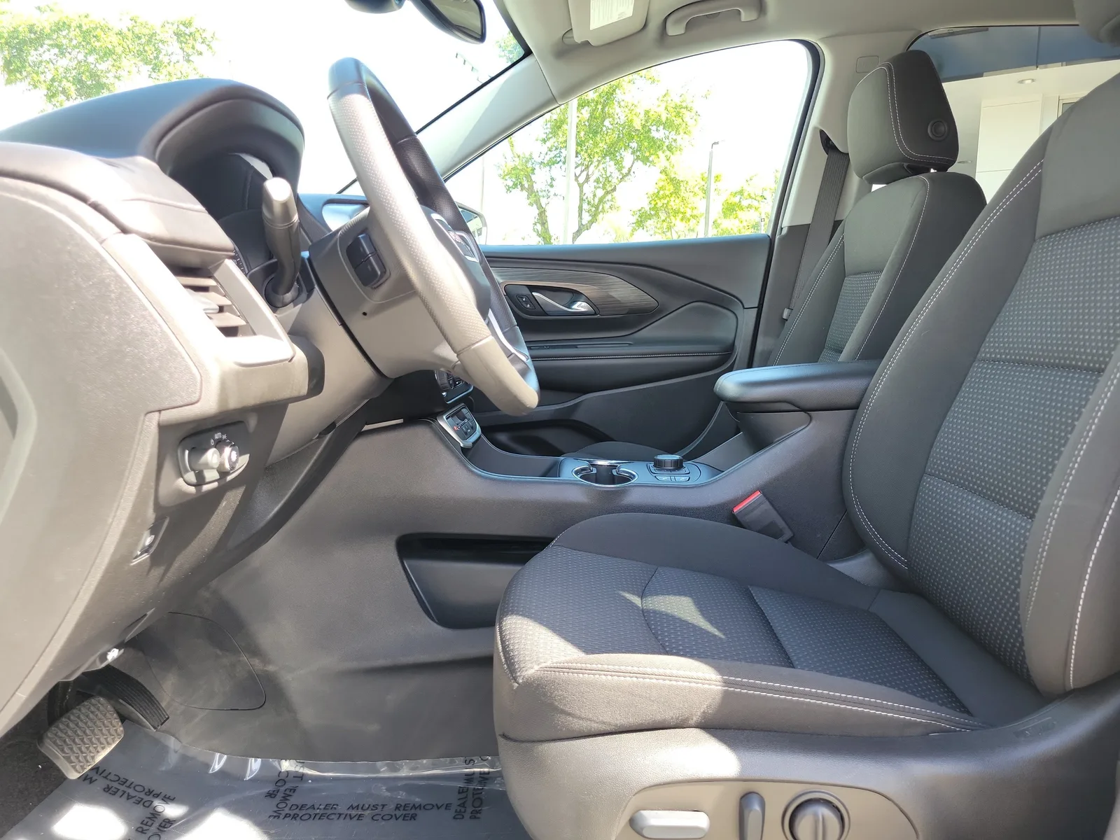2023 GMC Terrain SLE photo 10