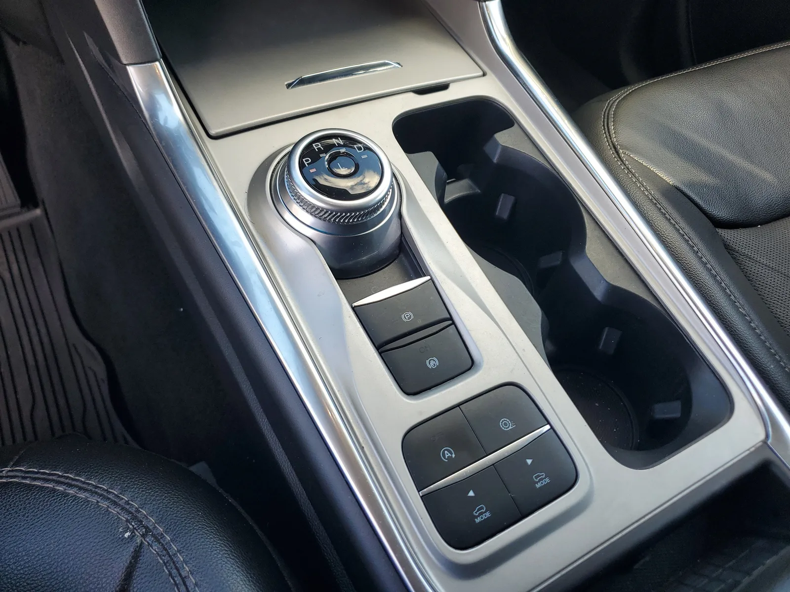 2023 Ford Explorer Limited photo 25