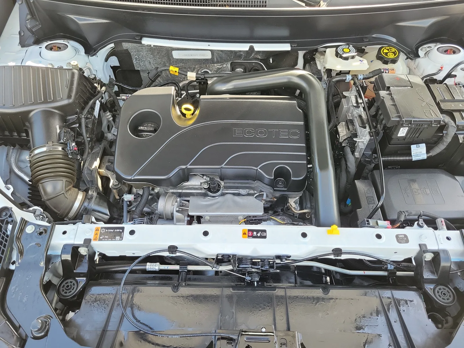 2023 GMC Terrain SLE photo 30