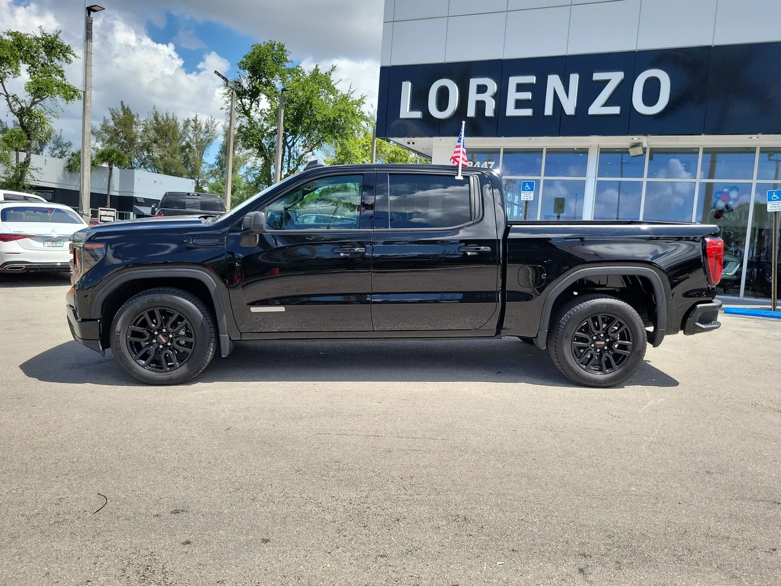 2024 GMC Sierra 1500 Elevation photo 8
