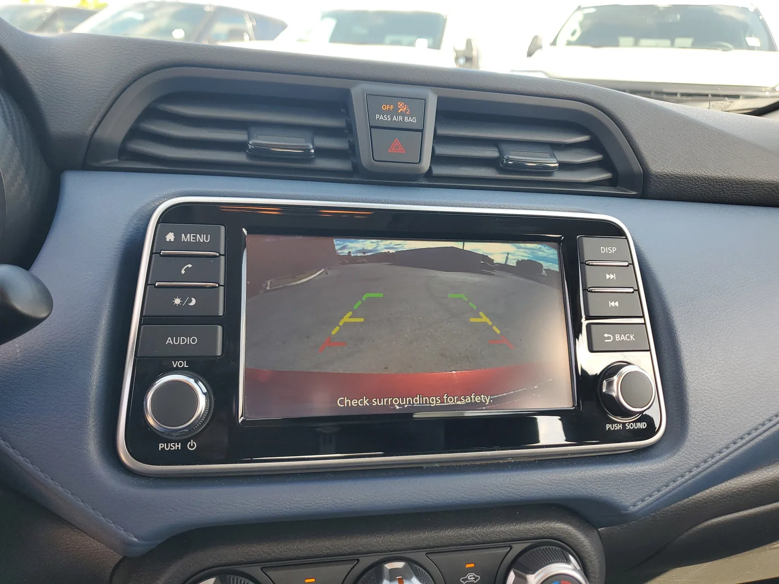 2025 Nissan Versa SV photo 10