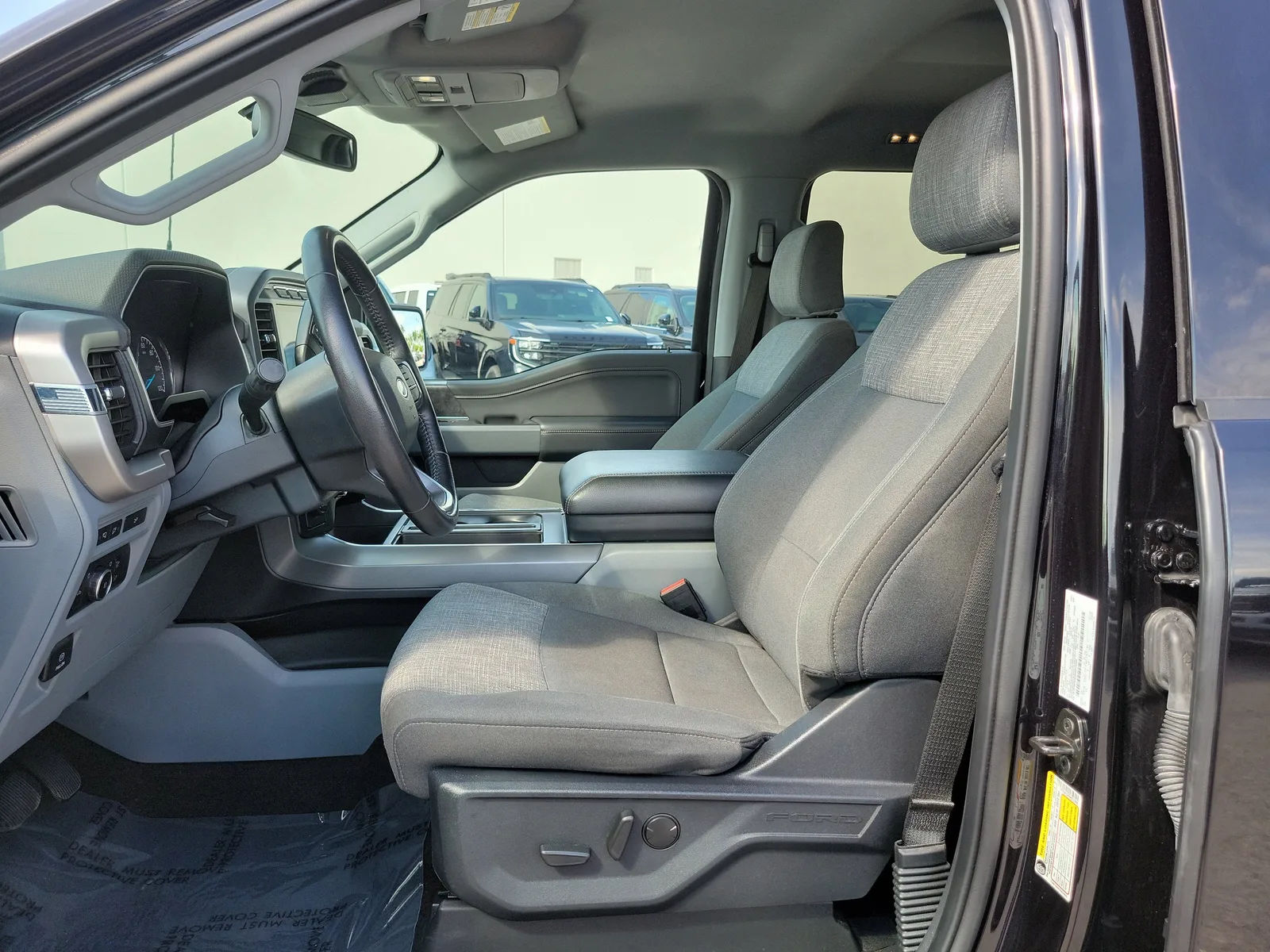 2022 Ford F-150 XLT photo 11
