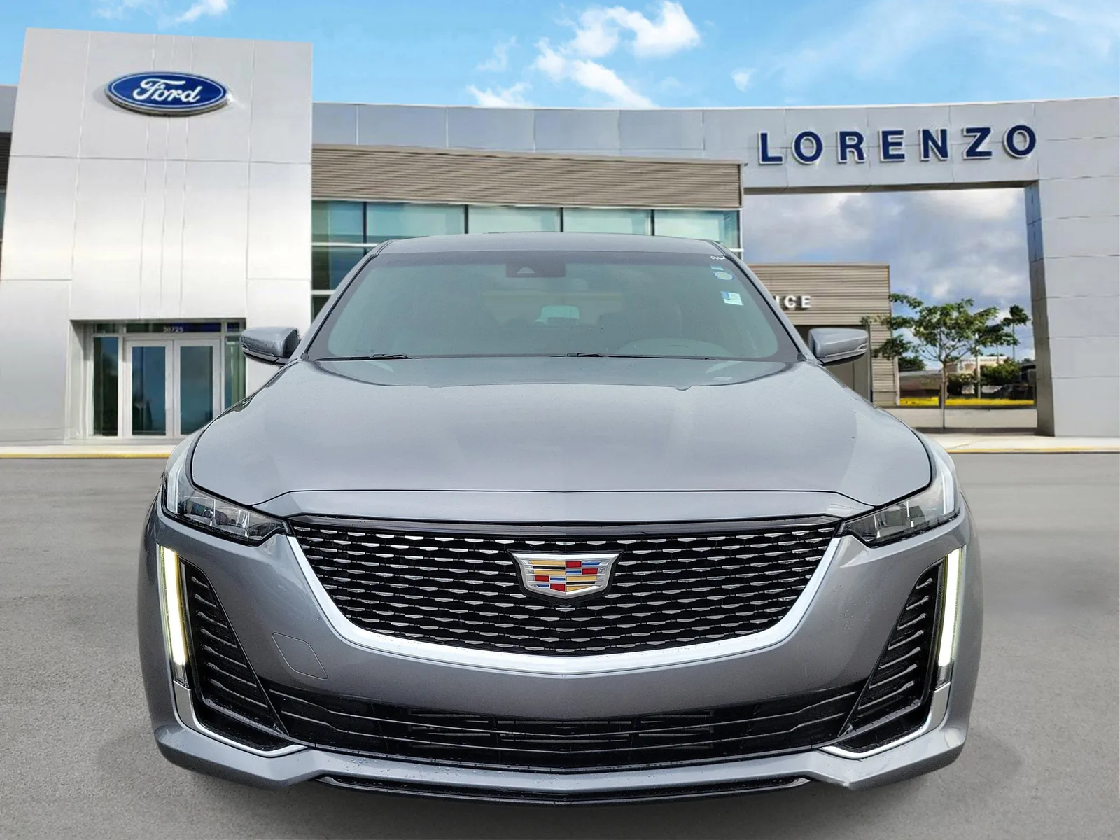 2022 Cadillac CT5 Luxury photo 2