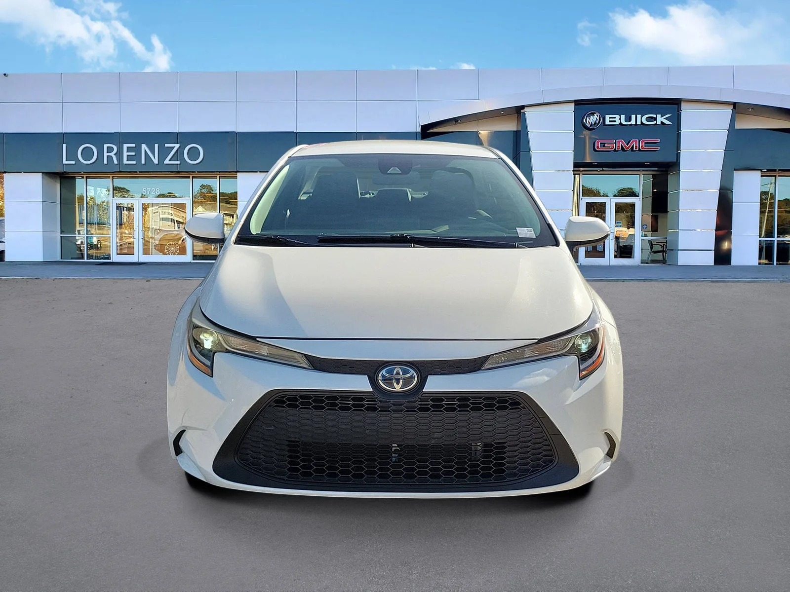 2022 Toyota Corolla LE photo 2