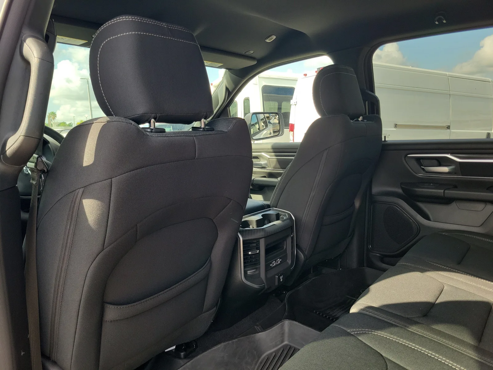2026 RAM 1500 Big Horn 4WD photo 16