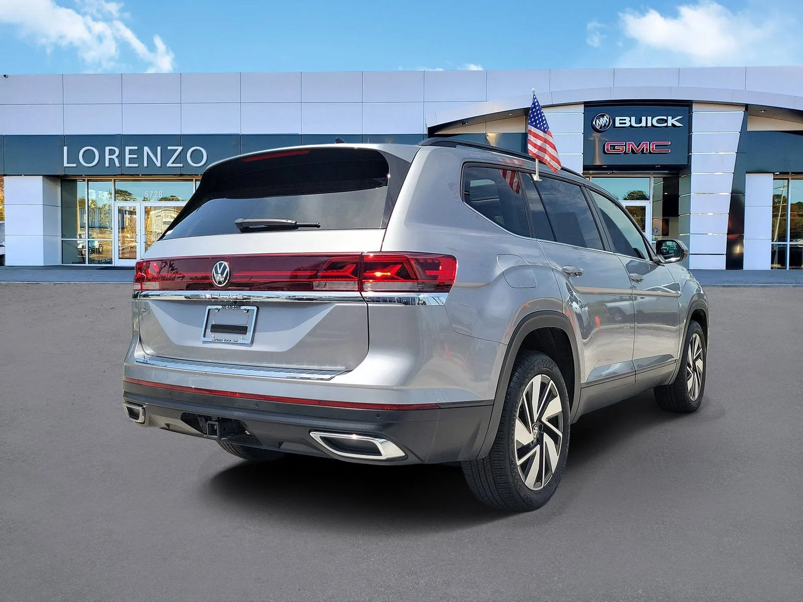 2024 Volkswagen Atlas 2.0T SE w/Technology photo 5