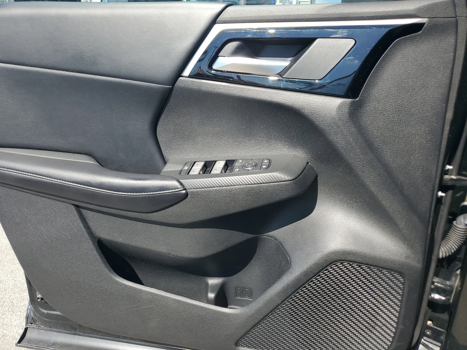 2022 Mitsubishi Outlander Black Edition photo 27