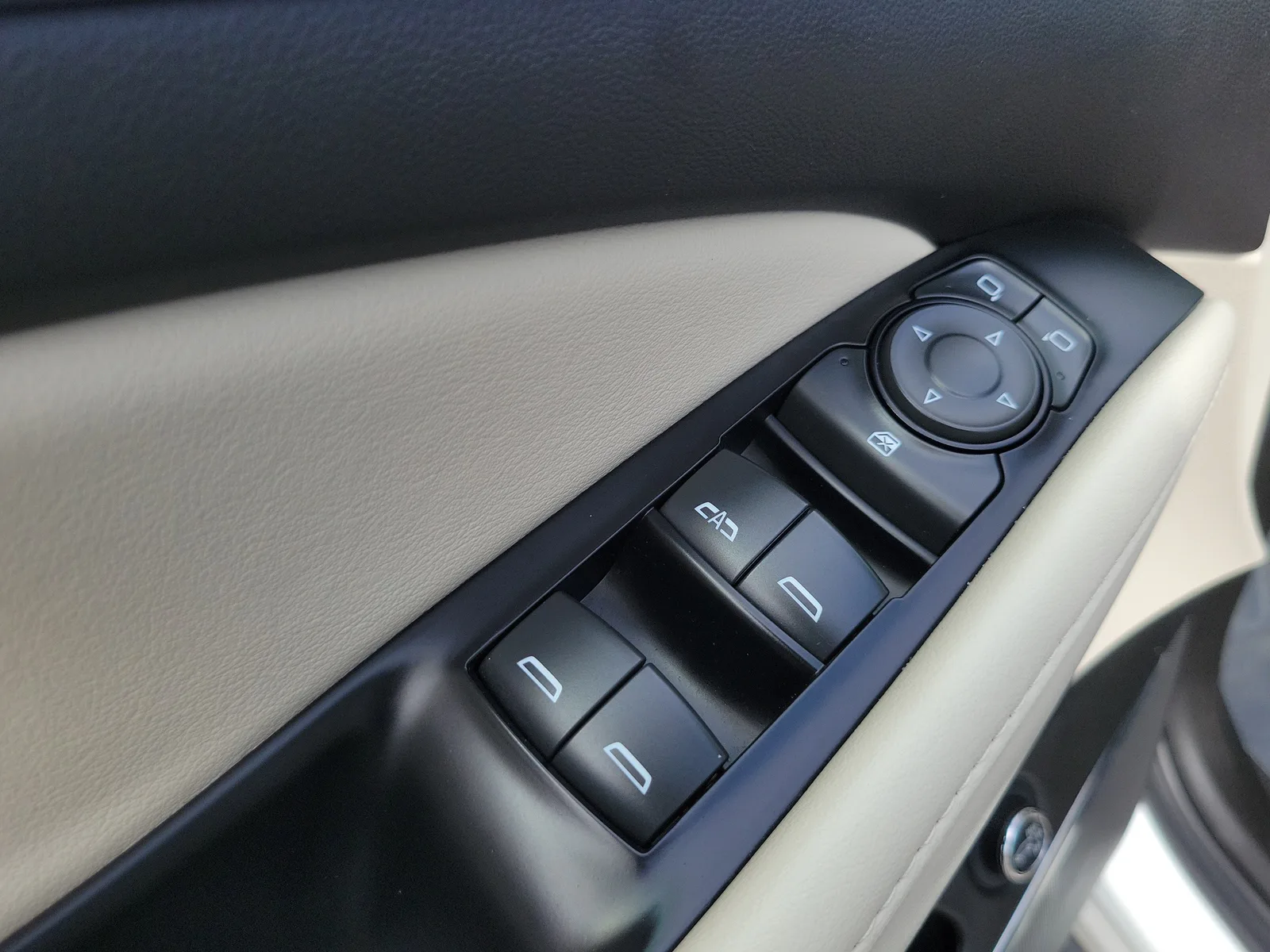 2024 Buick Enclave Essence photo 25