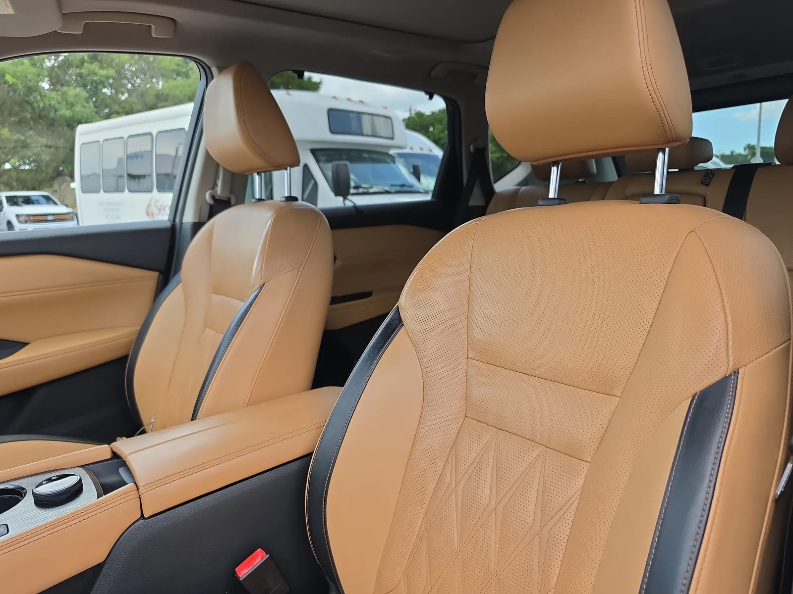 2021 Nissan Rogue Platinum 4WD photo 11