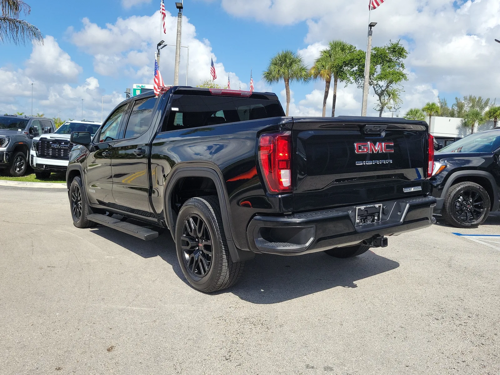 2024 GMC Sierra 1500 Elevation photo 7