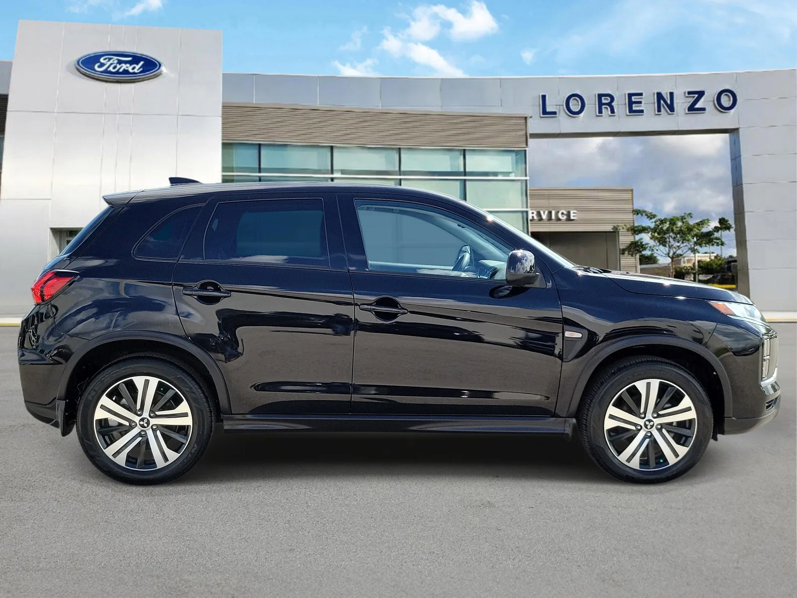 2025 Mitsubishi Outlander Sport ES 4WD photo 4