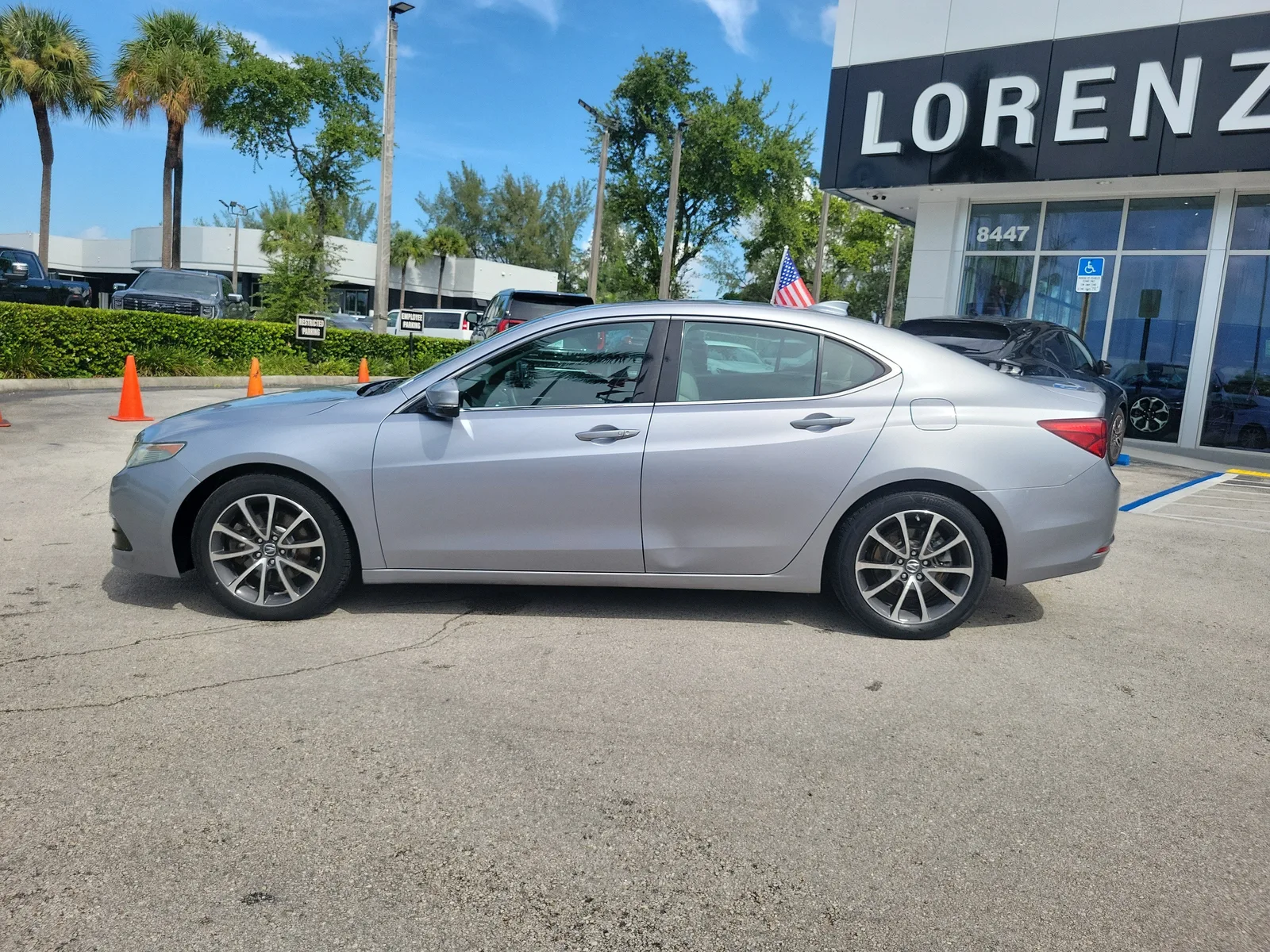 2016 Acura TLX V6 photo 8