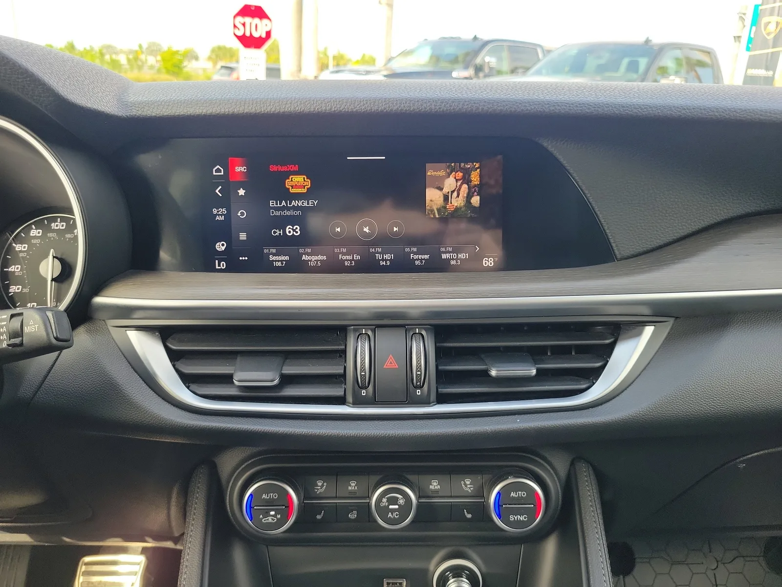 2023 Alfa Romeo Stelvio Ti photo 27