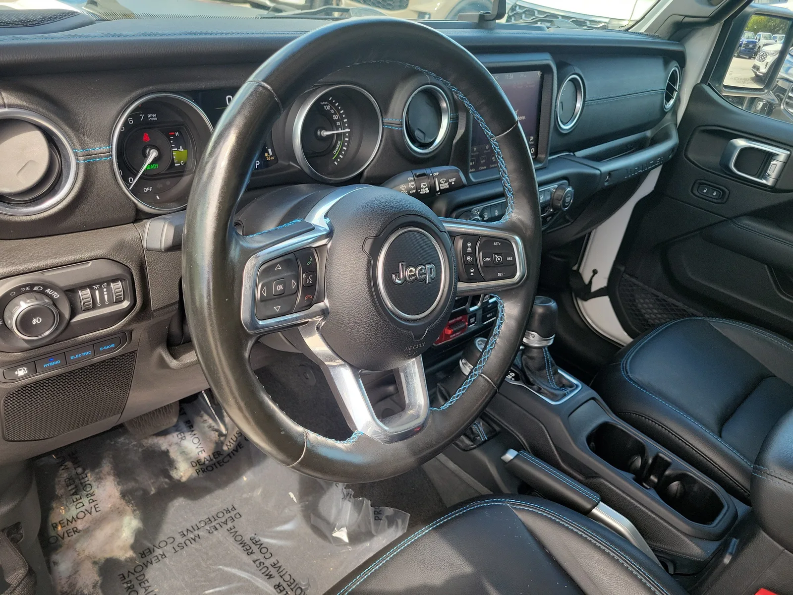 2022 Jeep Wrangler 4xe Unlimited Rubicon photo 9