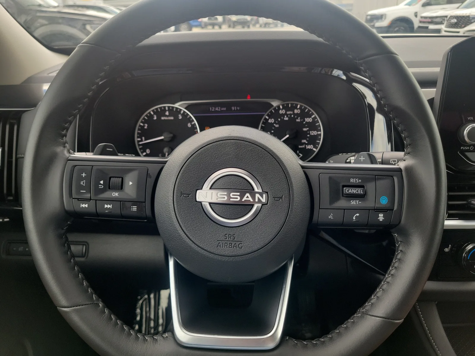 2025 Nissan Pathfinder SV photo 25