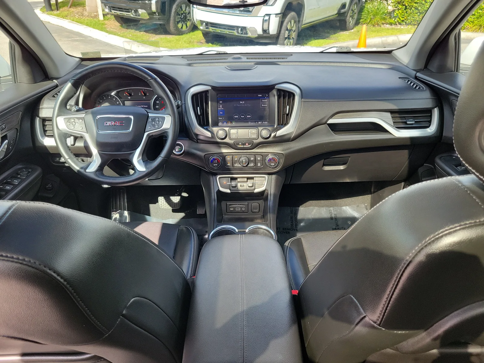 2023 GMC Terrain SLT photo 19