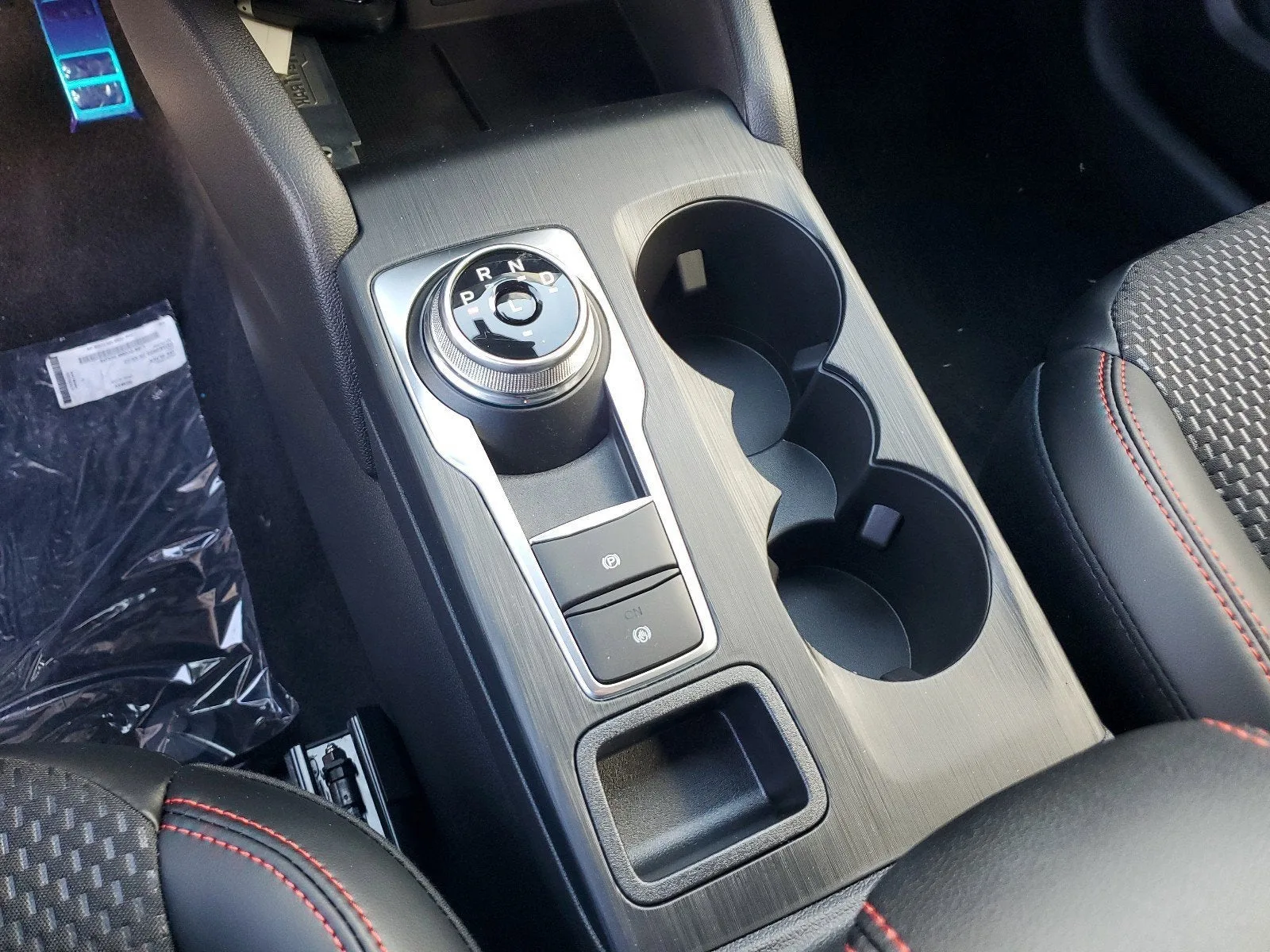 2024 Ford Escape ST-Line photo 15