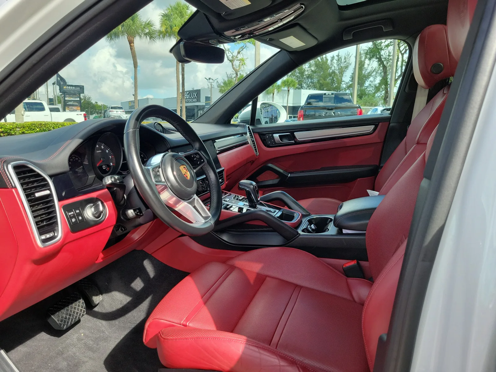 2023 Porsche Cayenne NA photo 9