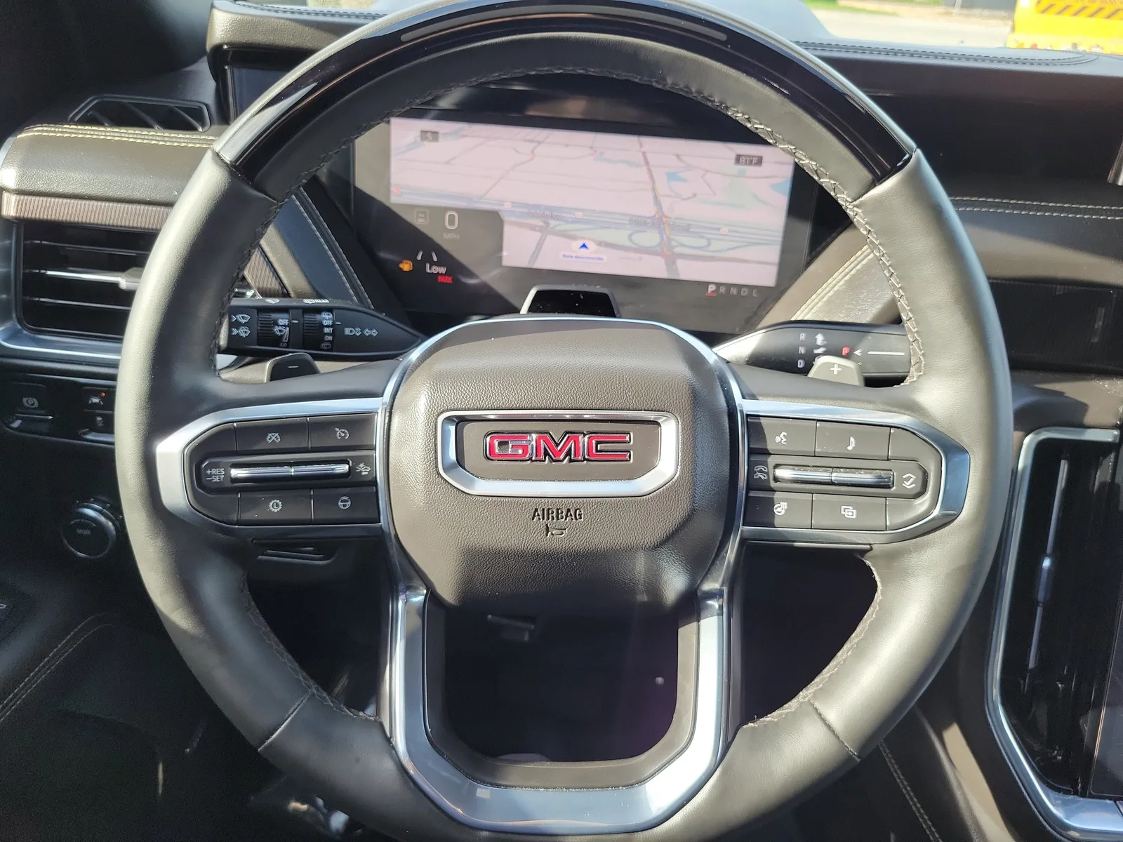 2025 GMC Yukon Elevation photo 19