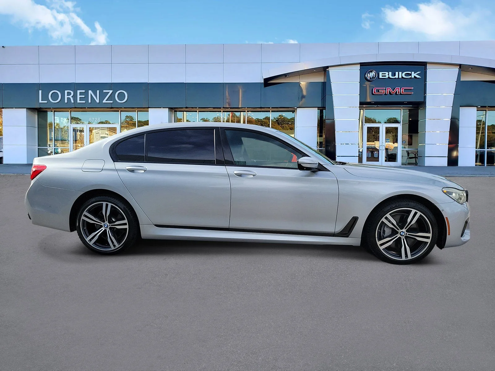 2017 BMW 7 Series 750i photo 4
