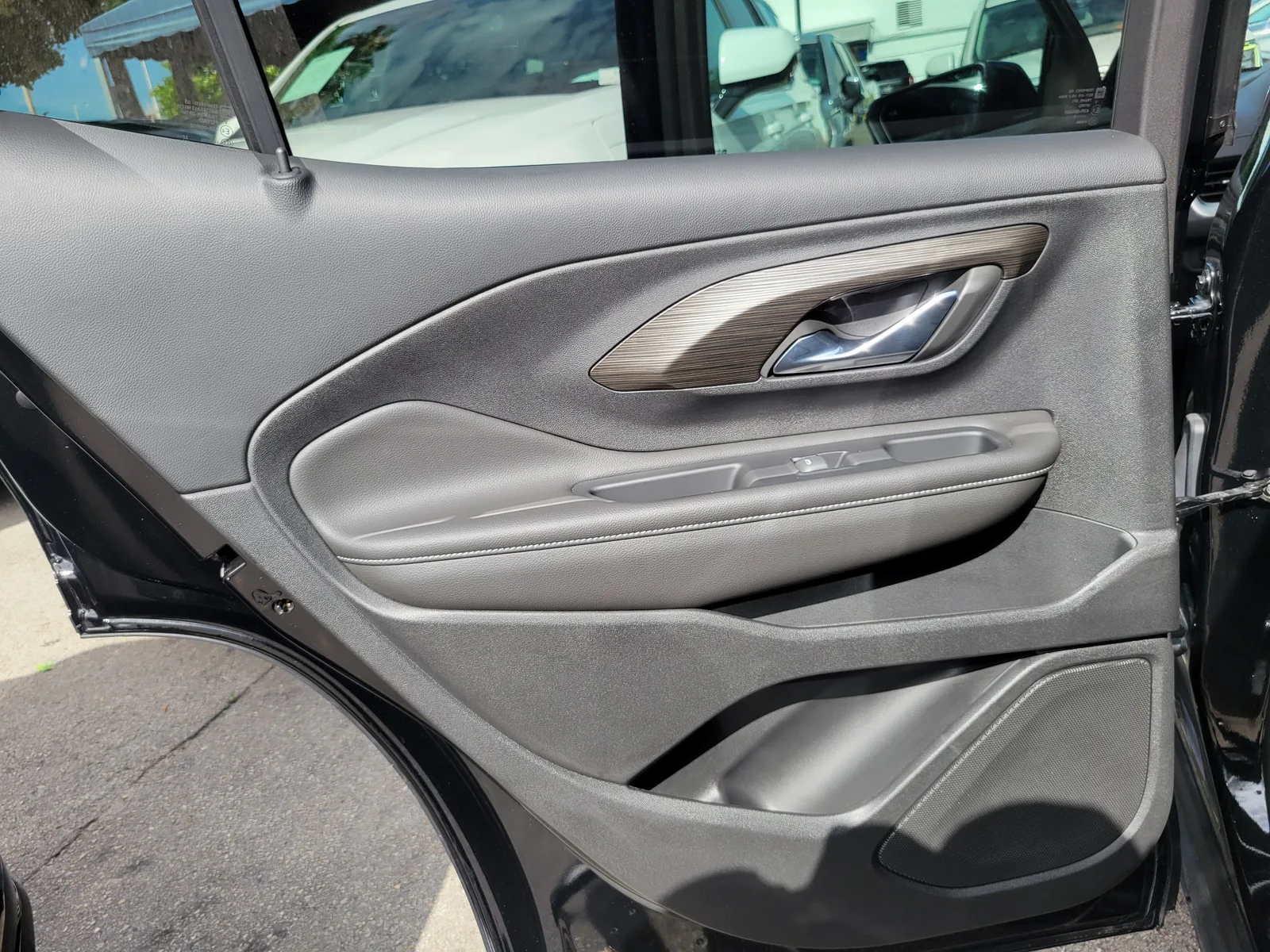 2023 GMC Terrain SLT photo 27