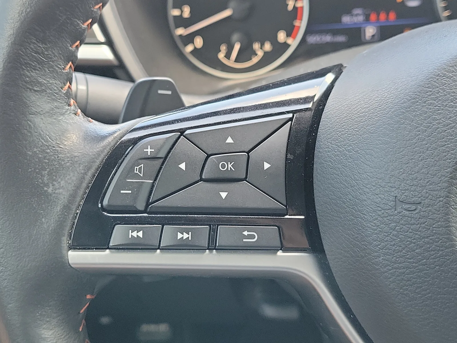 2024 Nissan Altima 2.5 SR photo 20