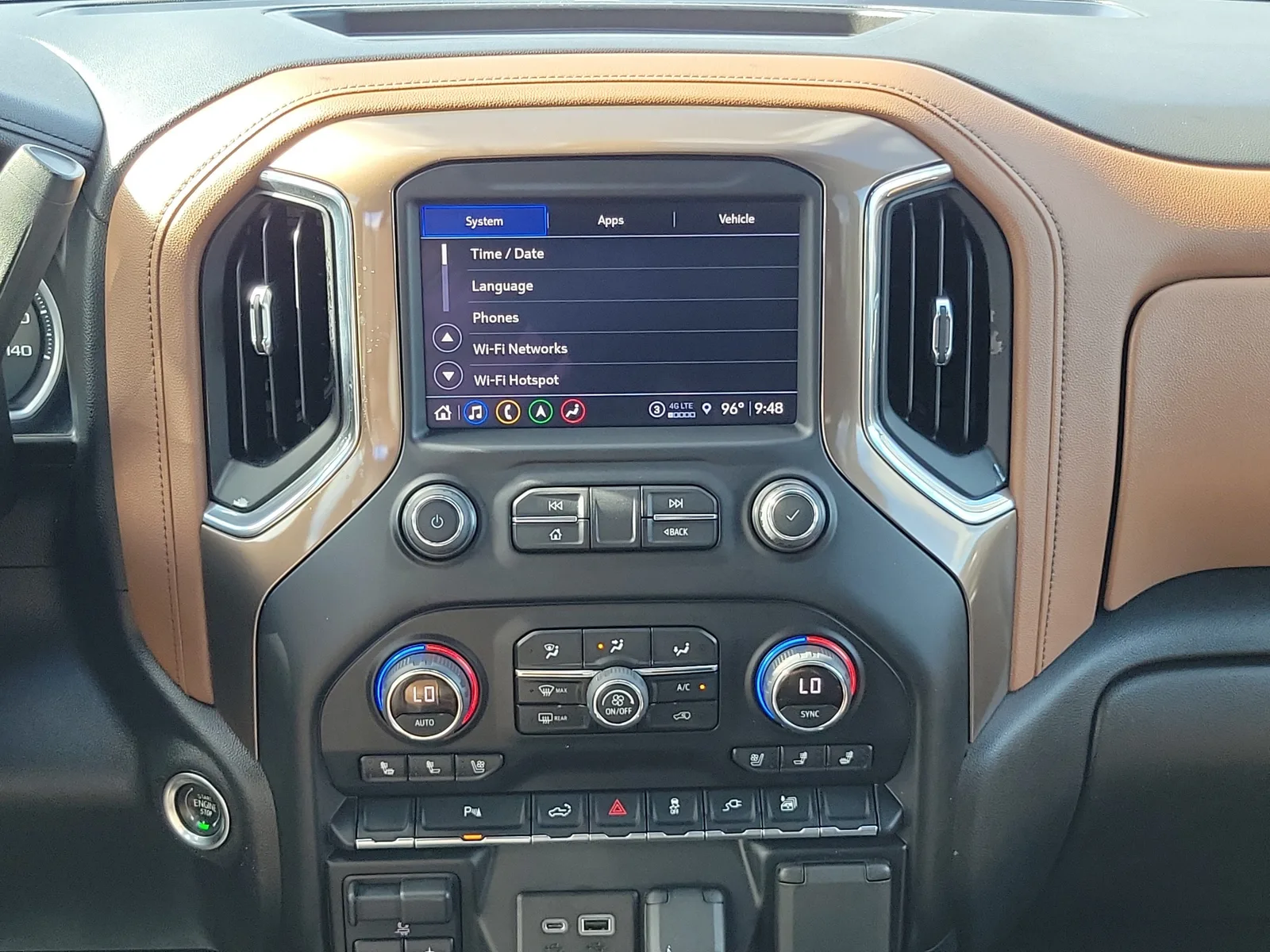 2022 Chevrolet Silverado 1500 LTD High Country photo 24