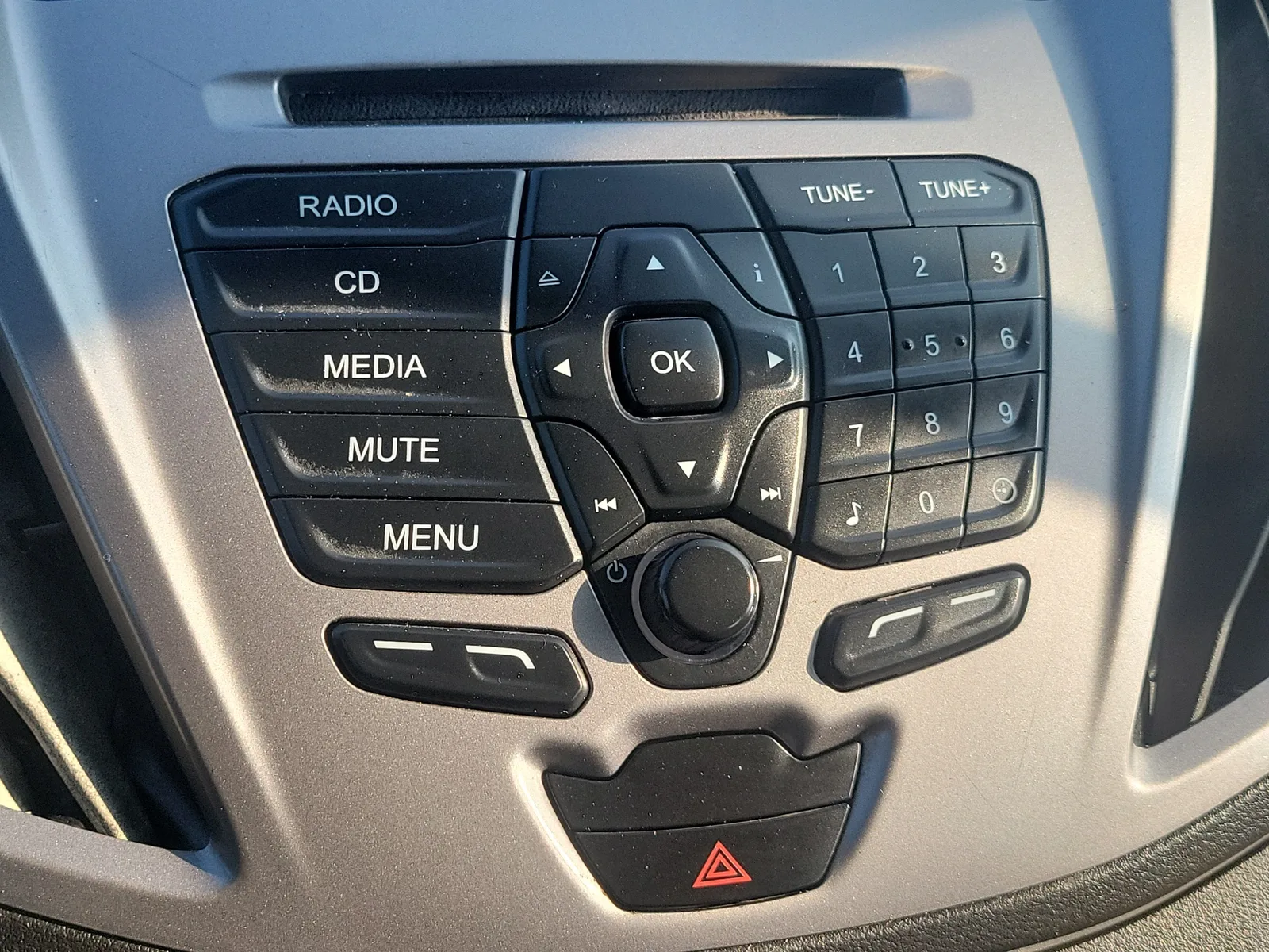 2018 Ford Transit Passenger Wagon XLT photo 24