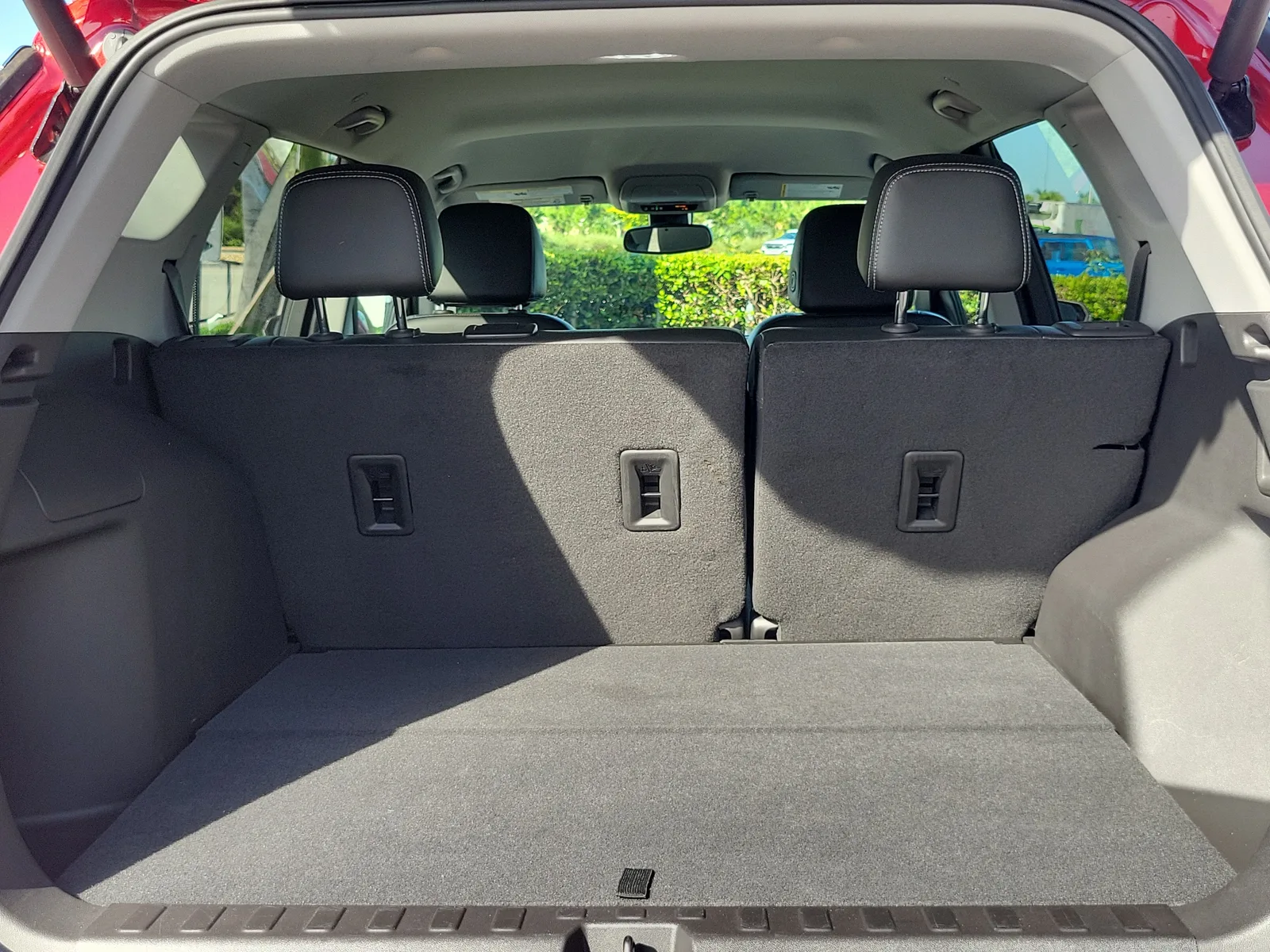 2024 GMC Terrain SLT photo 14