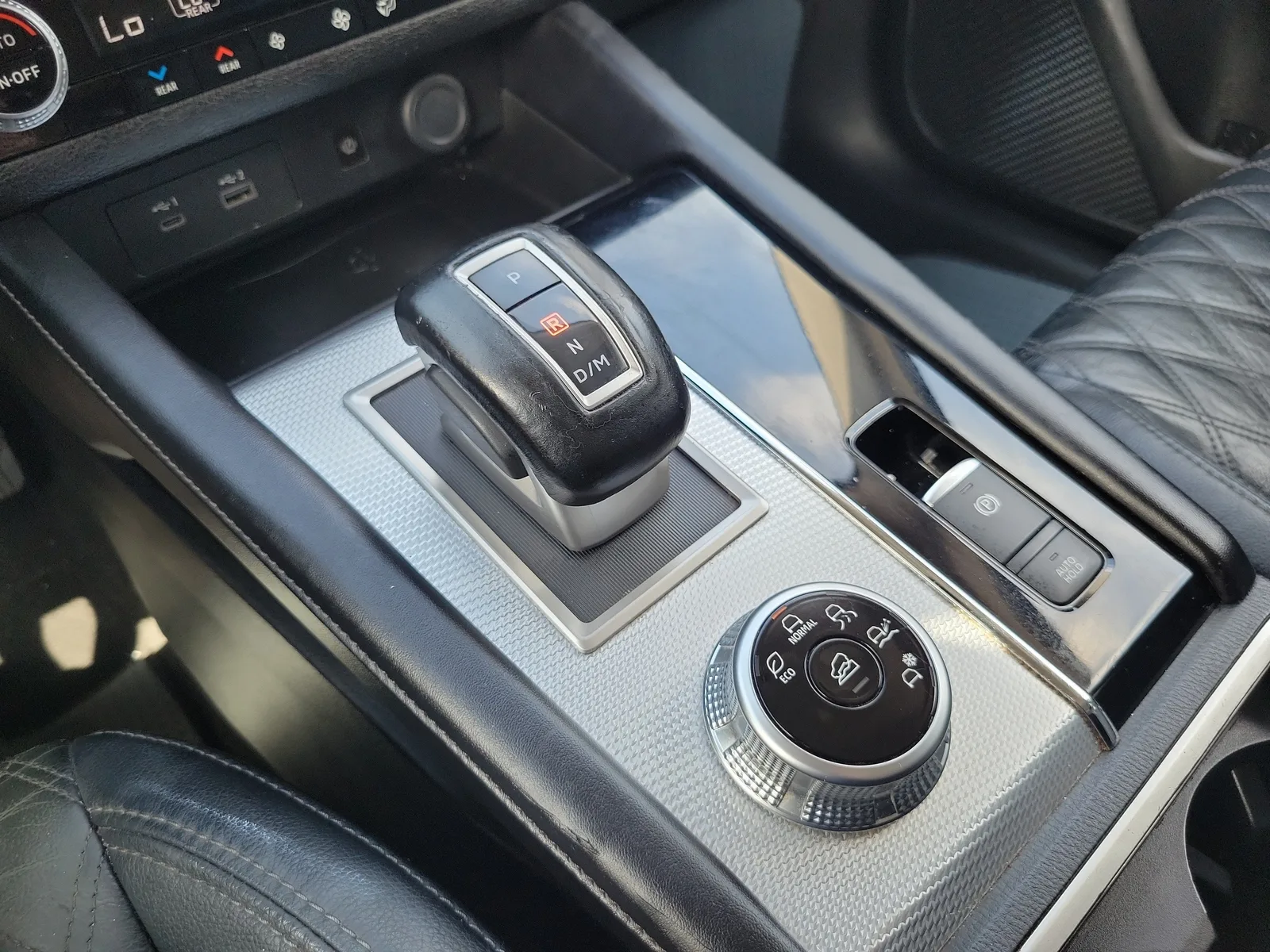 2022 Mitsubishi Outlander SEL photo 21