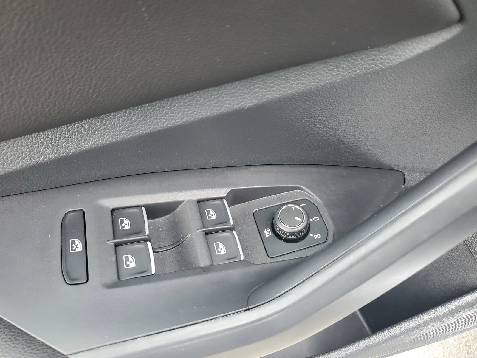 2025 Volkswagen Jetta S photo 25
