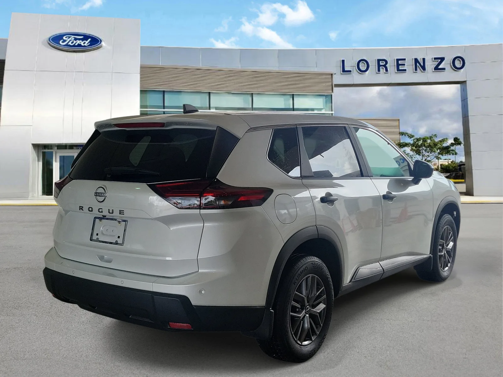 2025 Nissan Rogue S photo 5