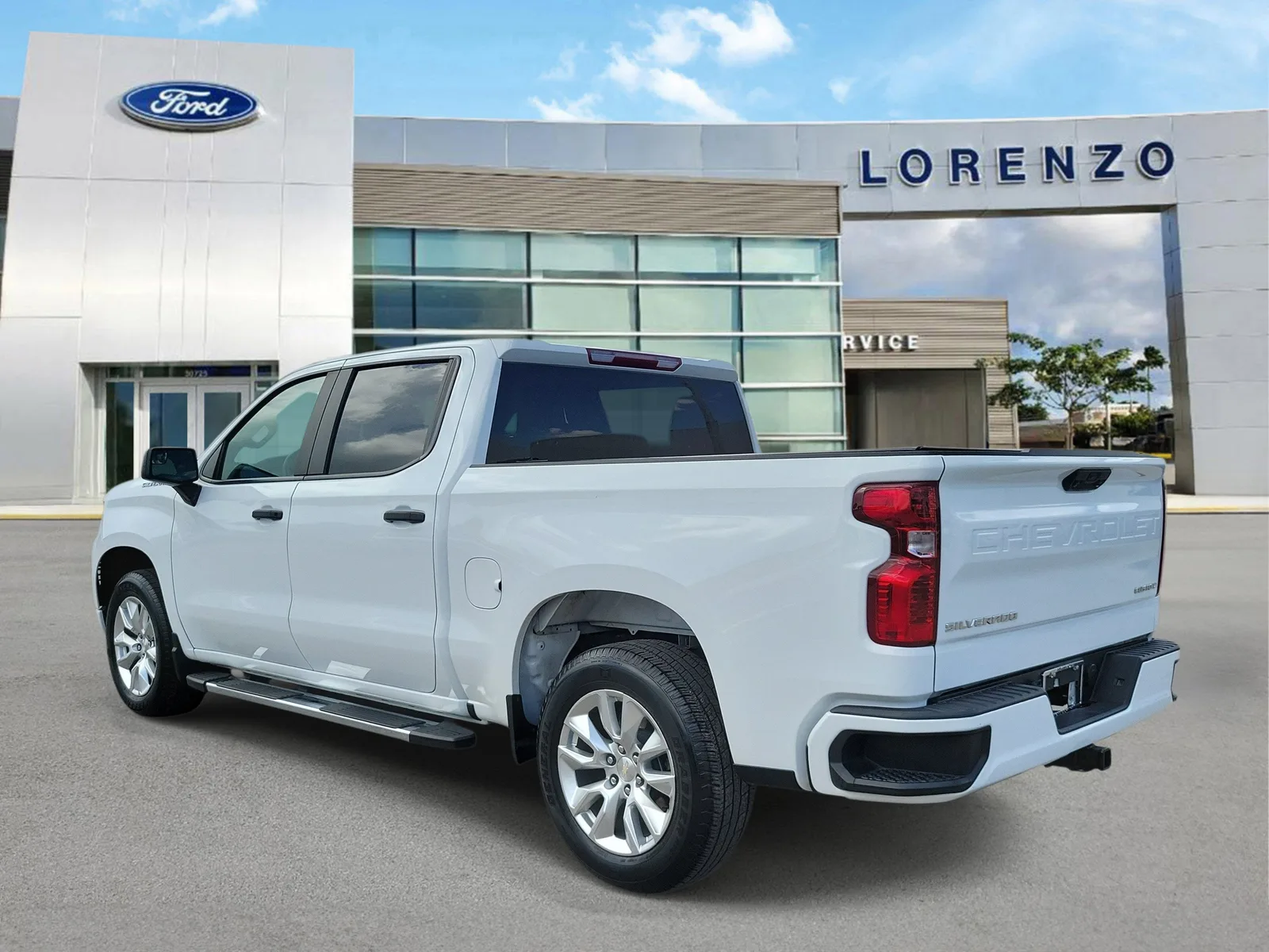 2024 Chevrolet Silverado 1500 Custom photo 7