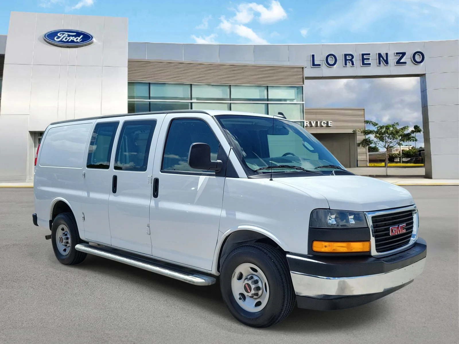 2024 GMC Savana Cargo Van Work Van photo 3