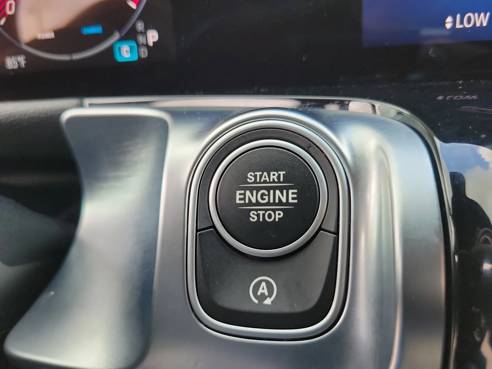 2025 Mercedes-Benz GLB GLB 250 photo 22