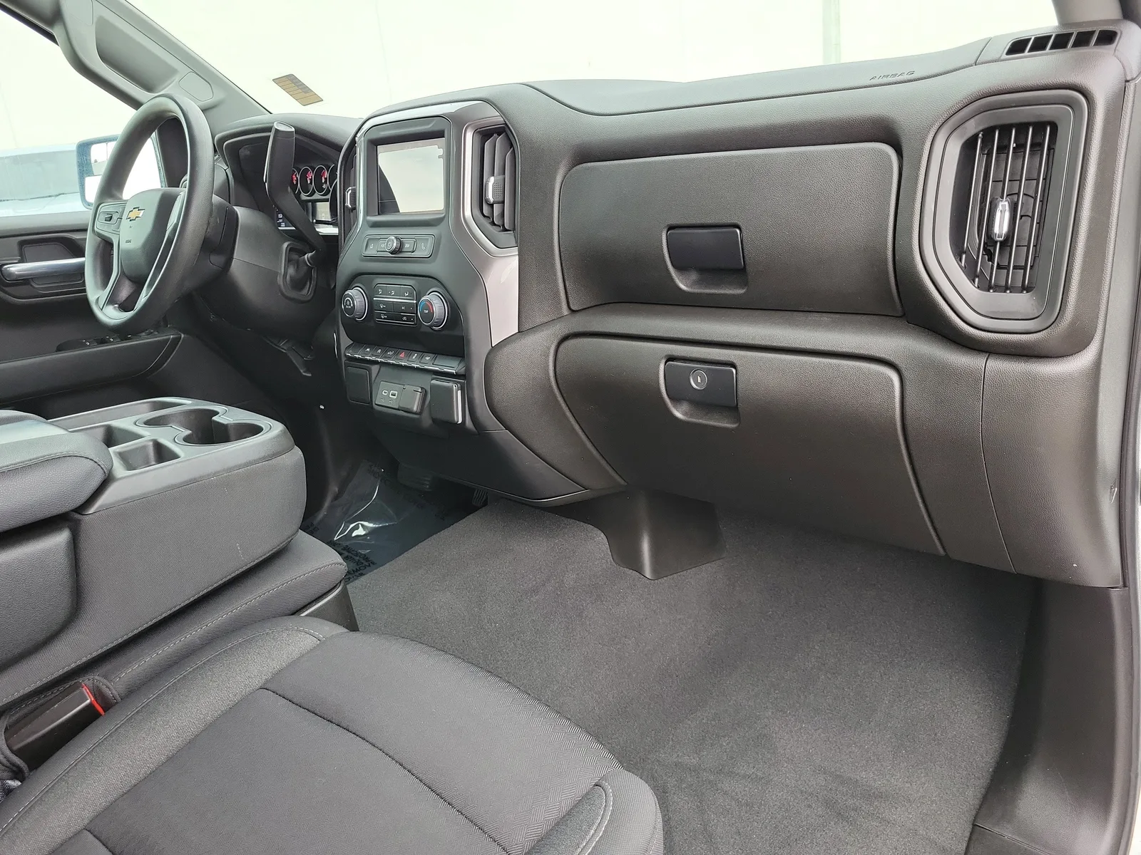 2022 Chevrolet Silverado 1500 Custom photo 17
